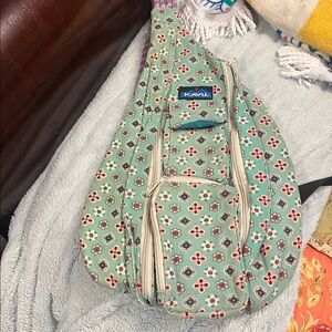 KAVU Women's Patterned Sling Bag - Mint and Black